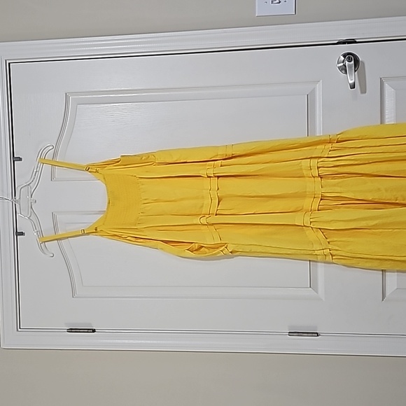 Simply Vera Wang Yellow Maxi Dress - Picture 8 of 8